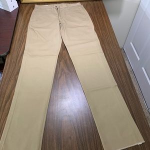 BRAND NEW: Epaulet Designer Rivet Chino